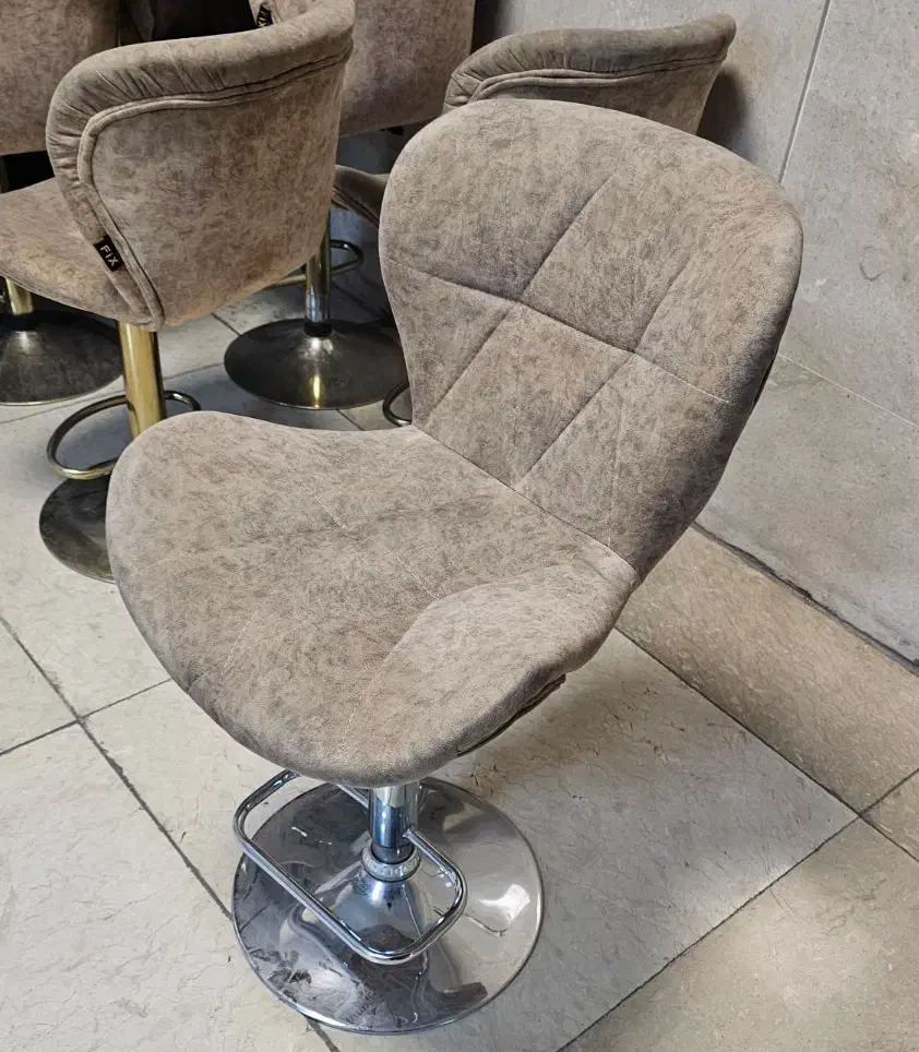 فروش ۲۶ عدد صندلی کانتر ( فروش دونه ایی هم داریم)|صندلی و نیمکت|تهران, ترمینال غرب|دیوار