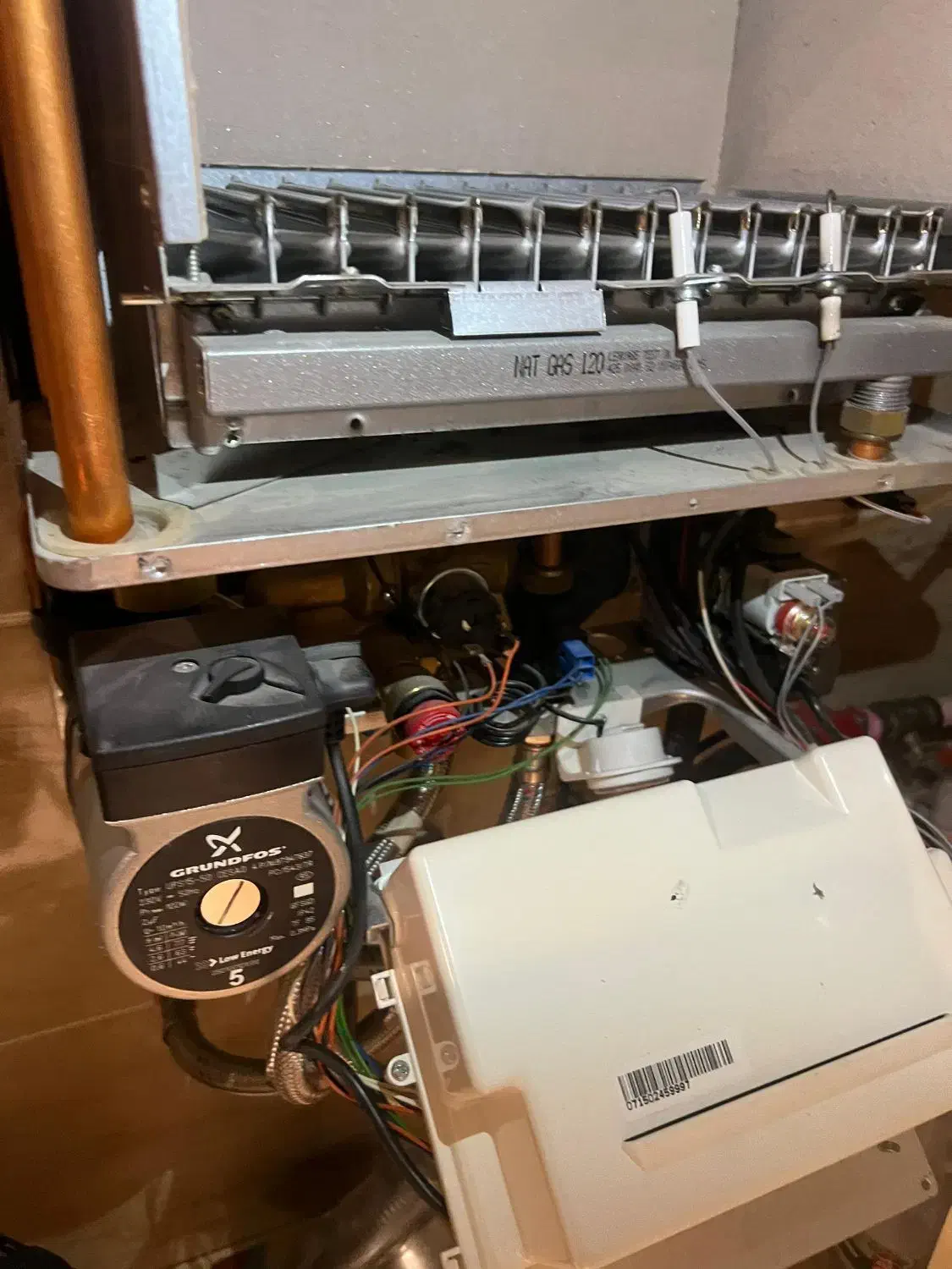 تعمیرات تخصصی انواع پکیج های دیواری|خدمات پیشه و مهارت|تبریز, |دیوار