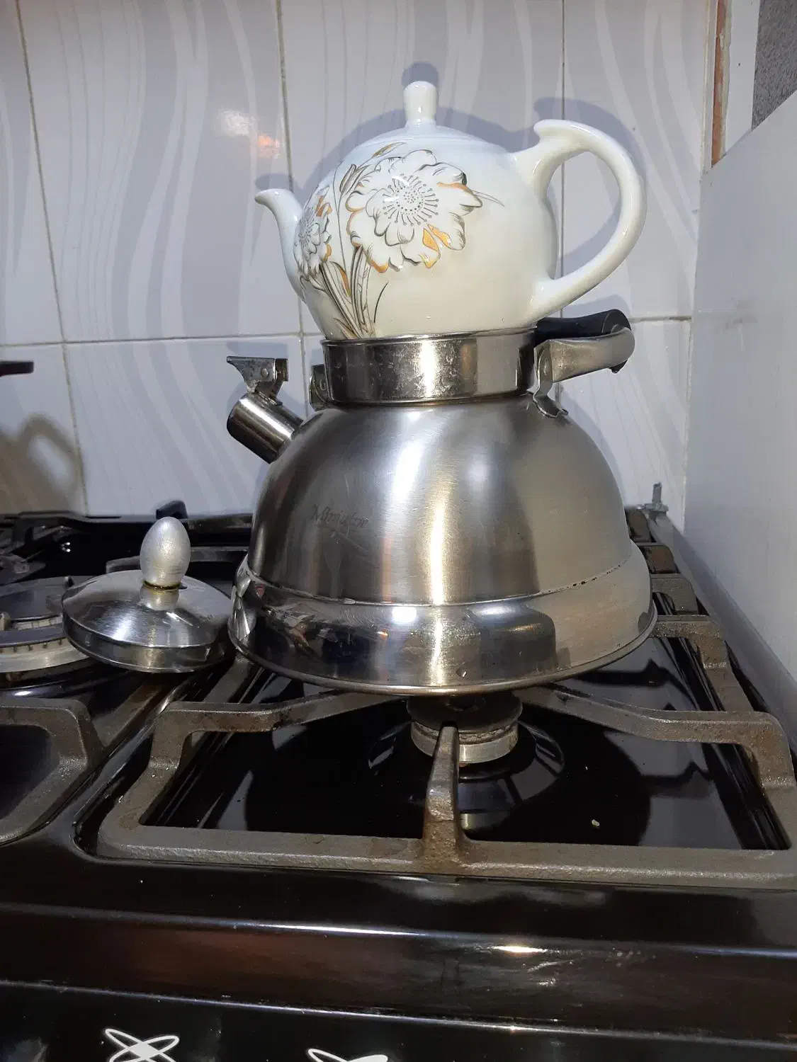 کتری و قوری|قوری، کتری، قهوهساز دستی|دهلران, |دیوار