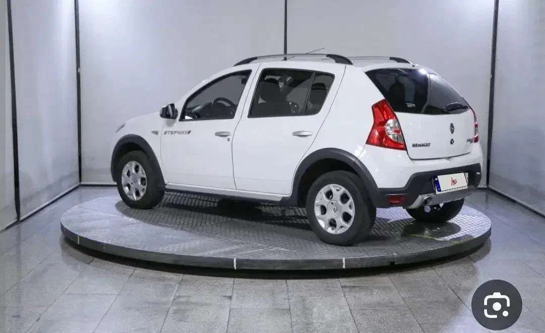 ساندرو استپ وی دنده ای درجه یک|خودرو سواری و وانت|ملایر, |دیوار