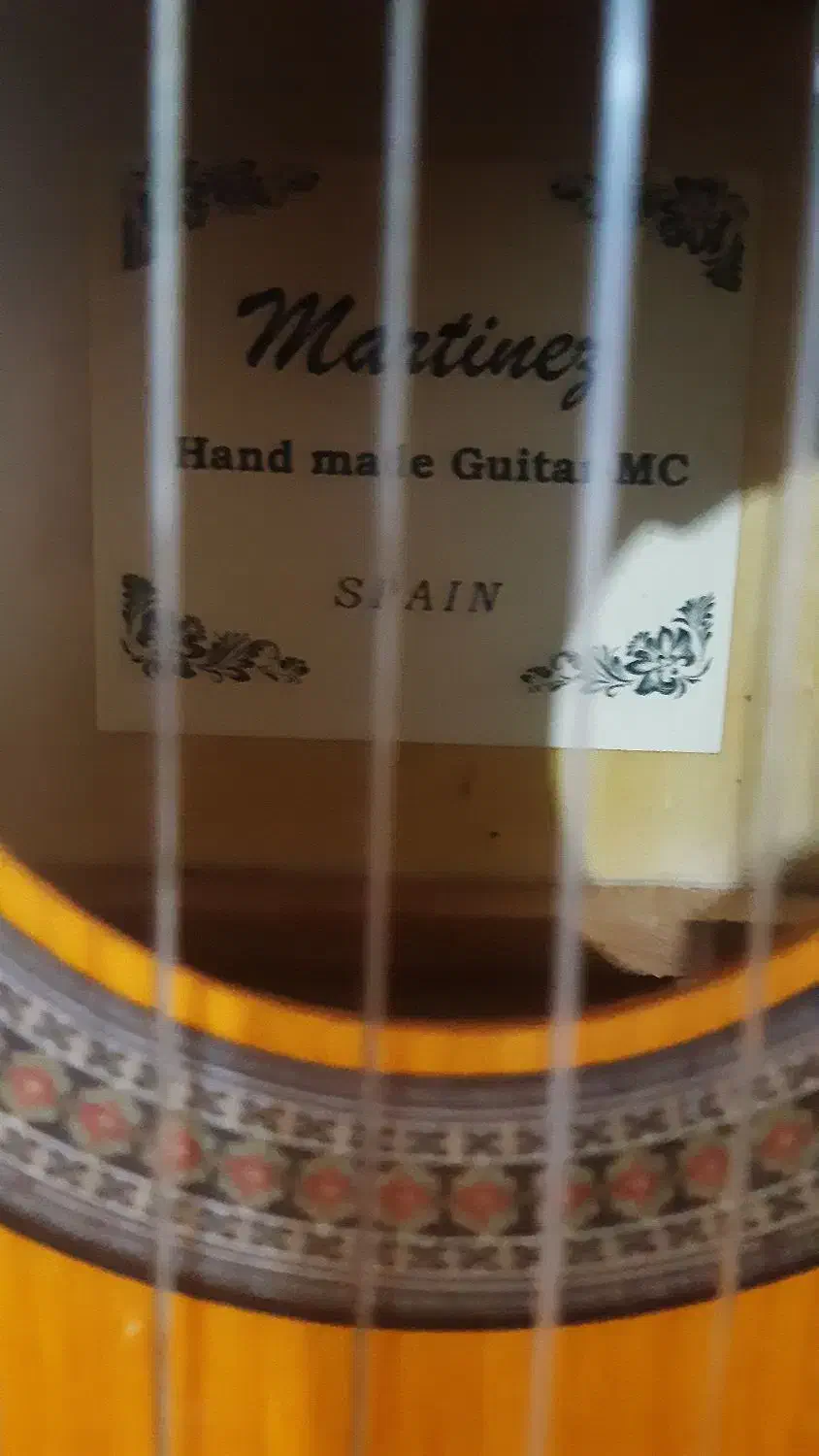 گیتار فوق العاده خوش صدا وحرفه ای|گیتار، بیس، امپلیفایر|مراغه, |دیوار