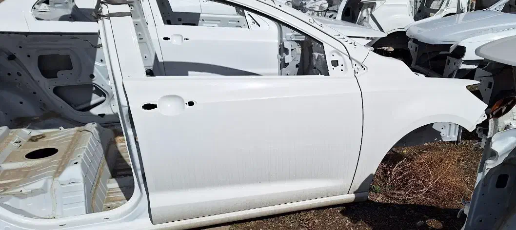 درب گلگیر کاپوت صندوق . بدنه شاهین اطلس سهند|قطعات یدکی و لوازم جانبی|کرج, کرج نو|دیوار