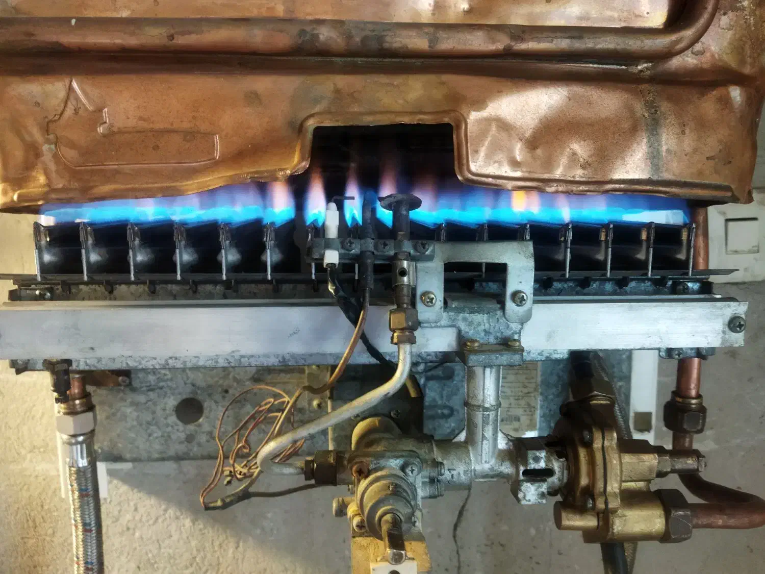 تعمیرونصب|خدمات پیشه و مهارت|خمین, |دیوار