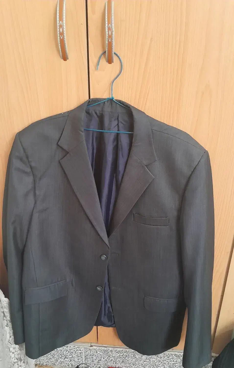 کت و شلوار|لباس|شاهین‌شهر, عطار|دیوار