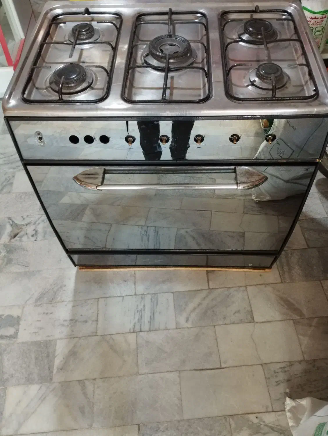 گاز پنج شعله سالم و تمیز|اجاق گاز و لوازم برقی پخت‌وپز|اسدآباد, |دیوار