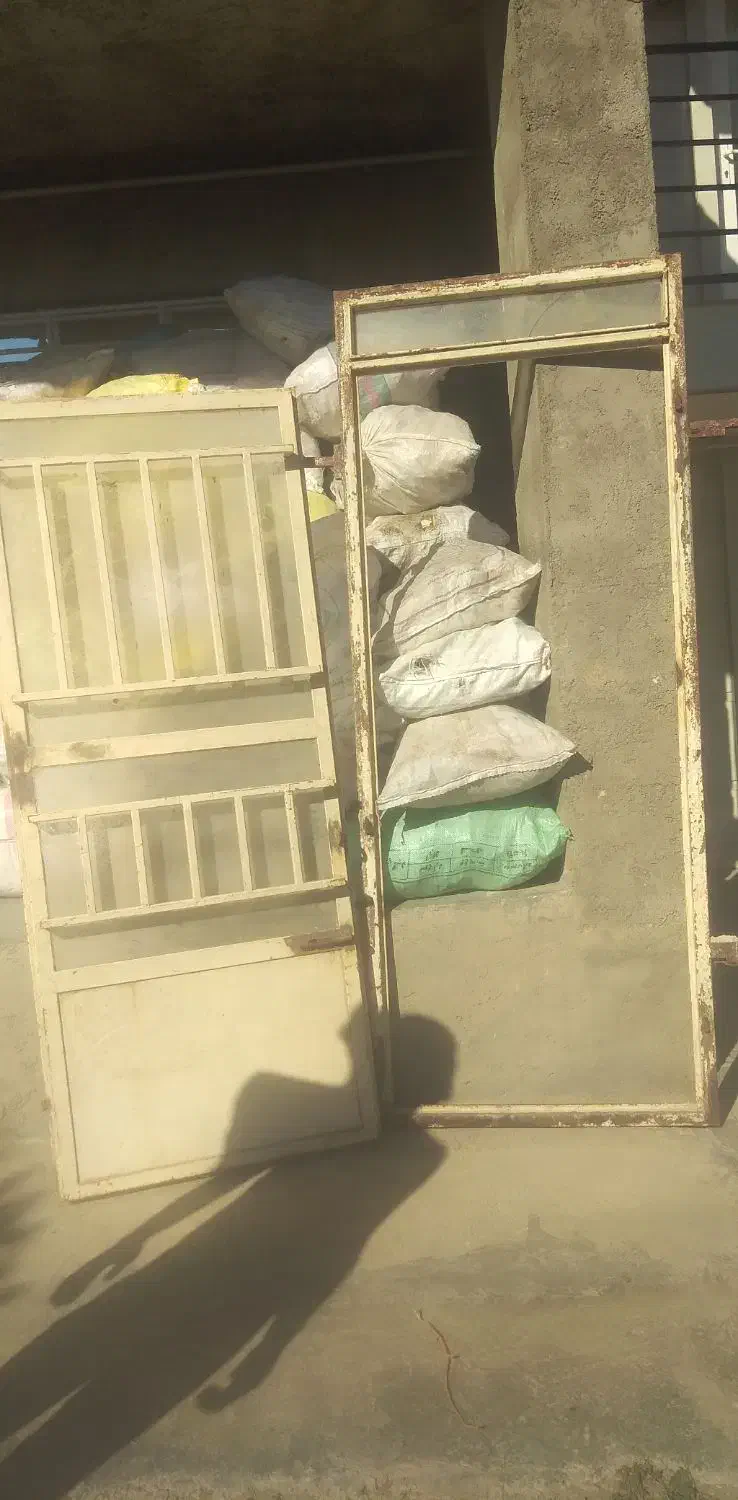 درآهنی محکم همراه چارچوب|مصالح و تجهیزات ساختمان|گنبد کاووس, |دیوار