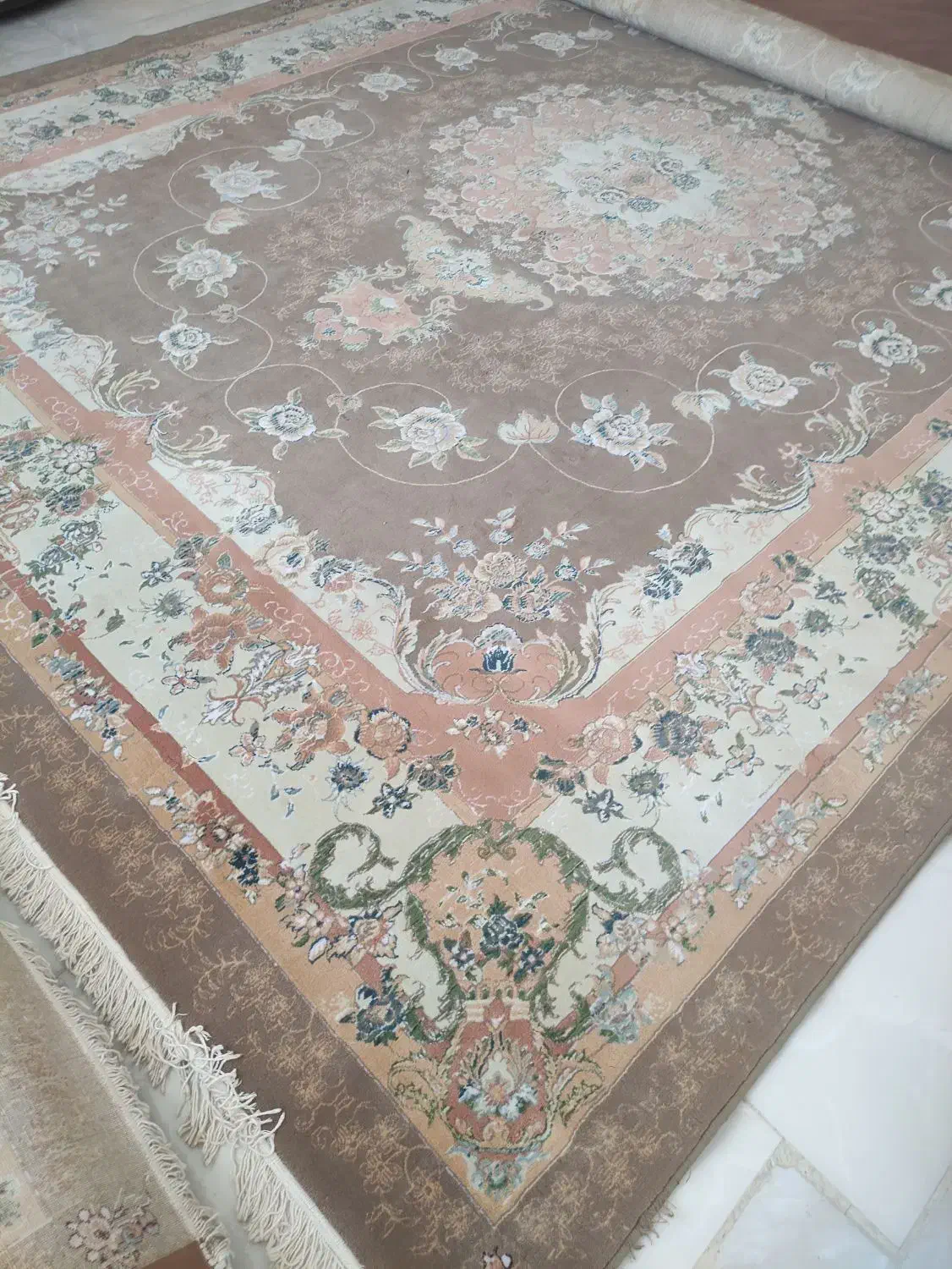 یک جفت 12متری|فرش|قم, نیروگاه|دیوار