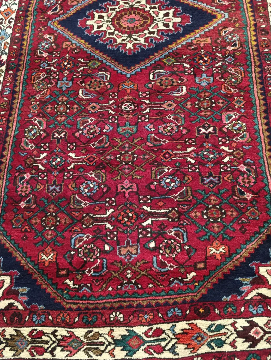 قالی دستباف قدیمی وسالم|فرش|یزد, |دیوار