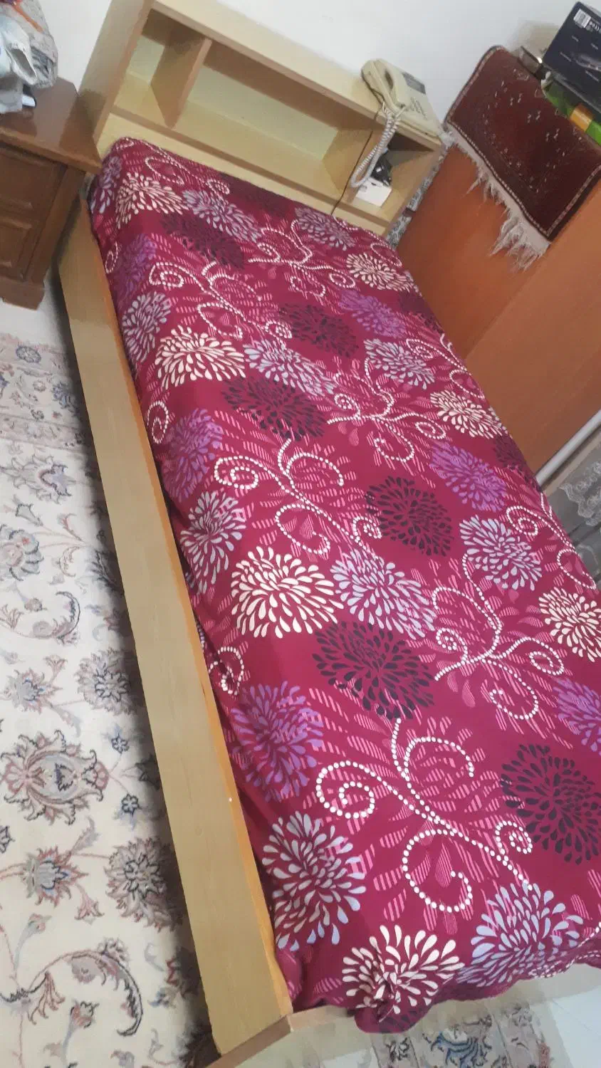 تخت چوبی تکنفره|تخت و سرویس خواب|مشهد, گوهرشاد|دیوار