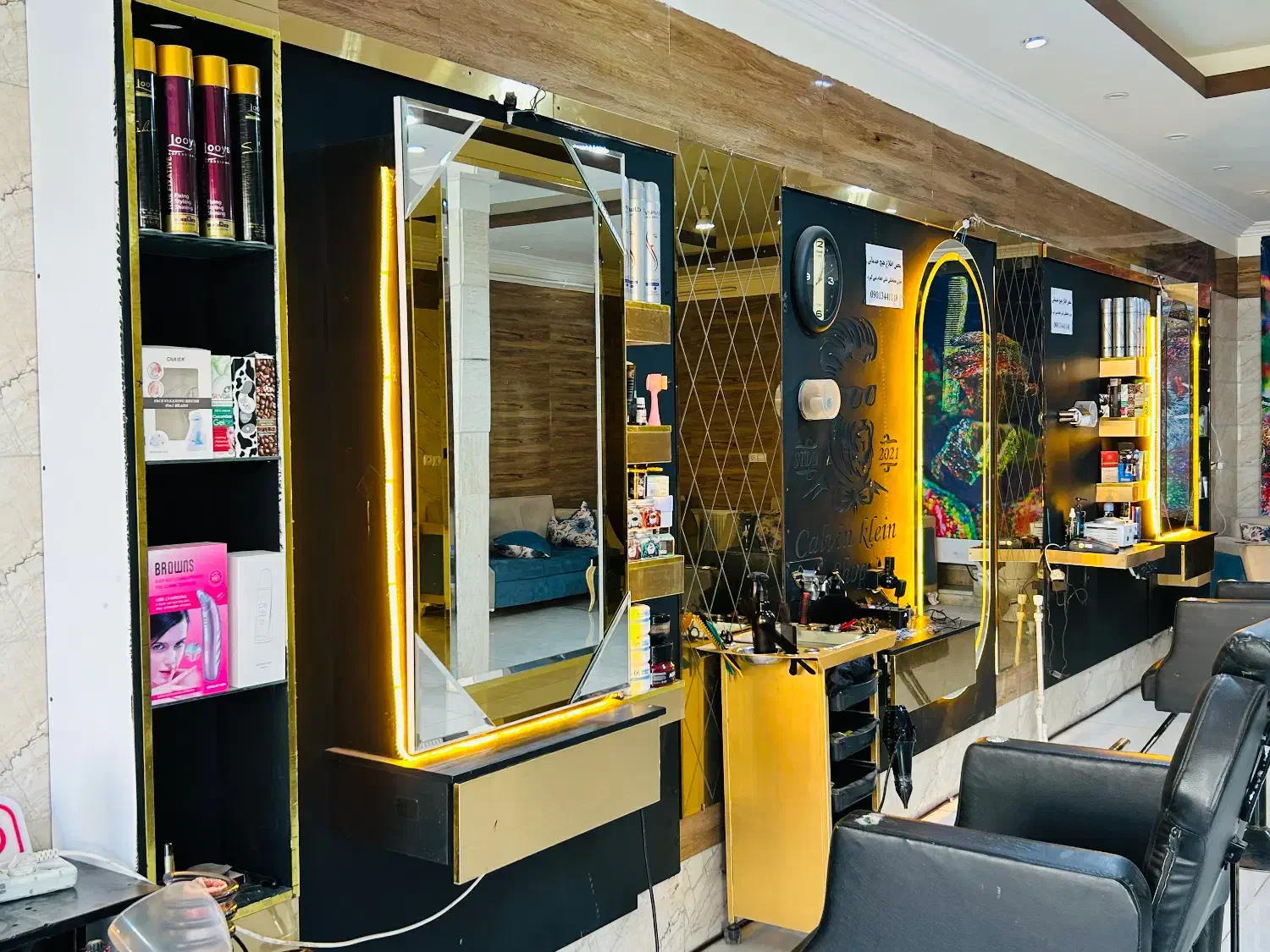 دکور ارایشگاه|آرایشگاه و سالنهای زیبایی|ارومیه, |دیوار