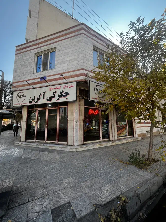 مغازه دوبر ۷۰ متری نبش چهارراه خرم|اجارهٔ مغازه و غرفه|کرمانشاه, |دیوار