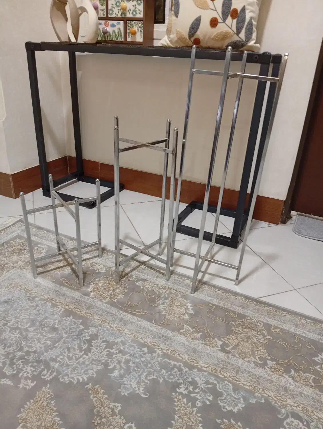 استند گلدان کاملا نو|گل و گیاه طبیعی|قرچک, مهدیه|دیوار