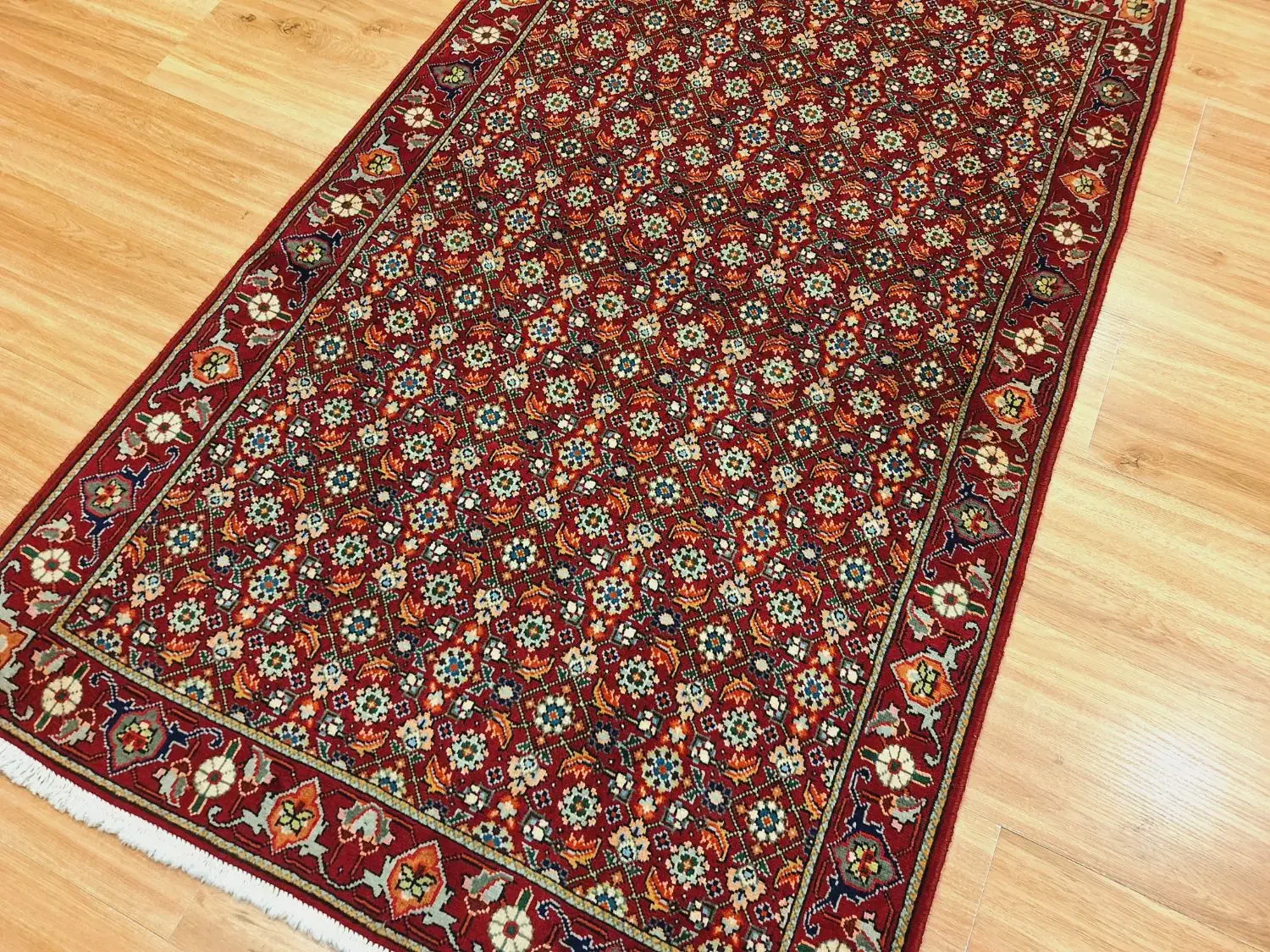 ذرع و نیم تبریز دستباف زمینه روناسی|فرش|تهران, اکباتان|دیوار