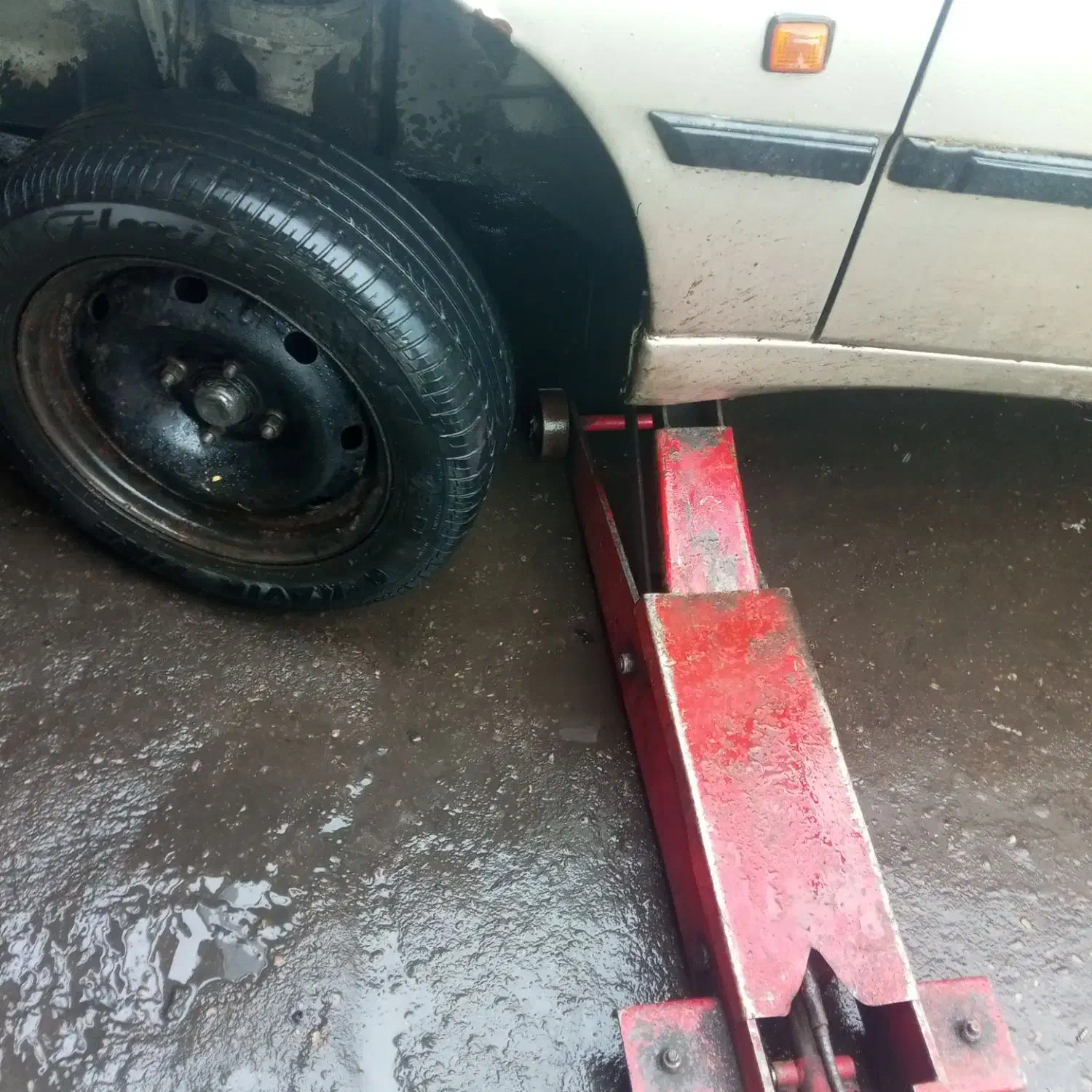 یک عدد جک سوسماری در حد نو|فروشگاه و مغازه|رشت, پل تالشان|دیوار