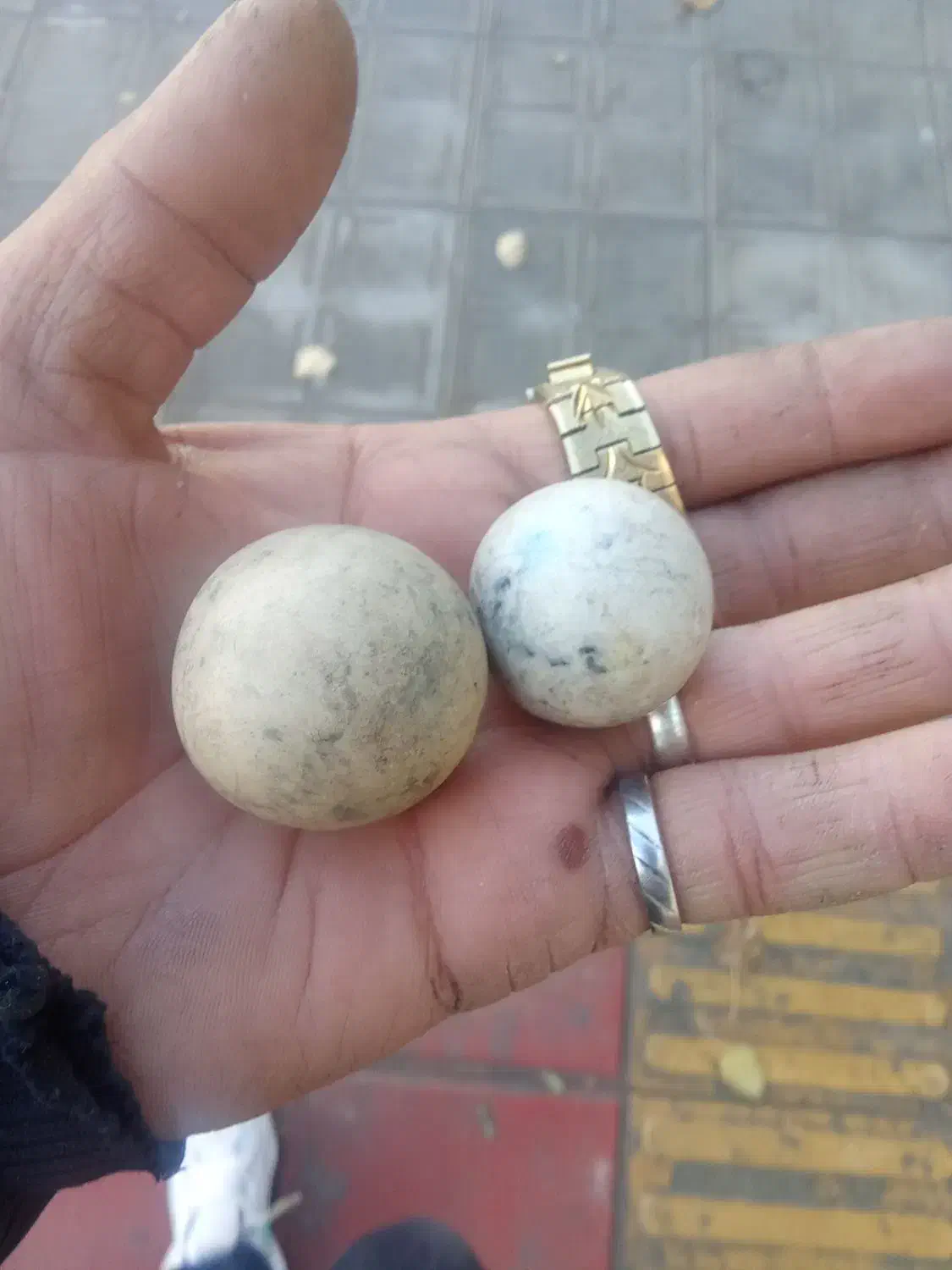 دوتاسنگ‌اسیاب ‌|کلکسیون اشیاء عتیقه|قروه, |دیوار