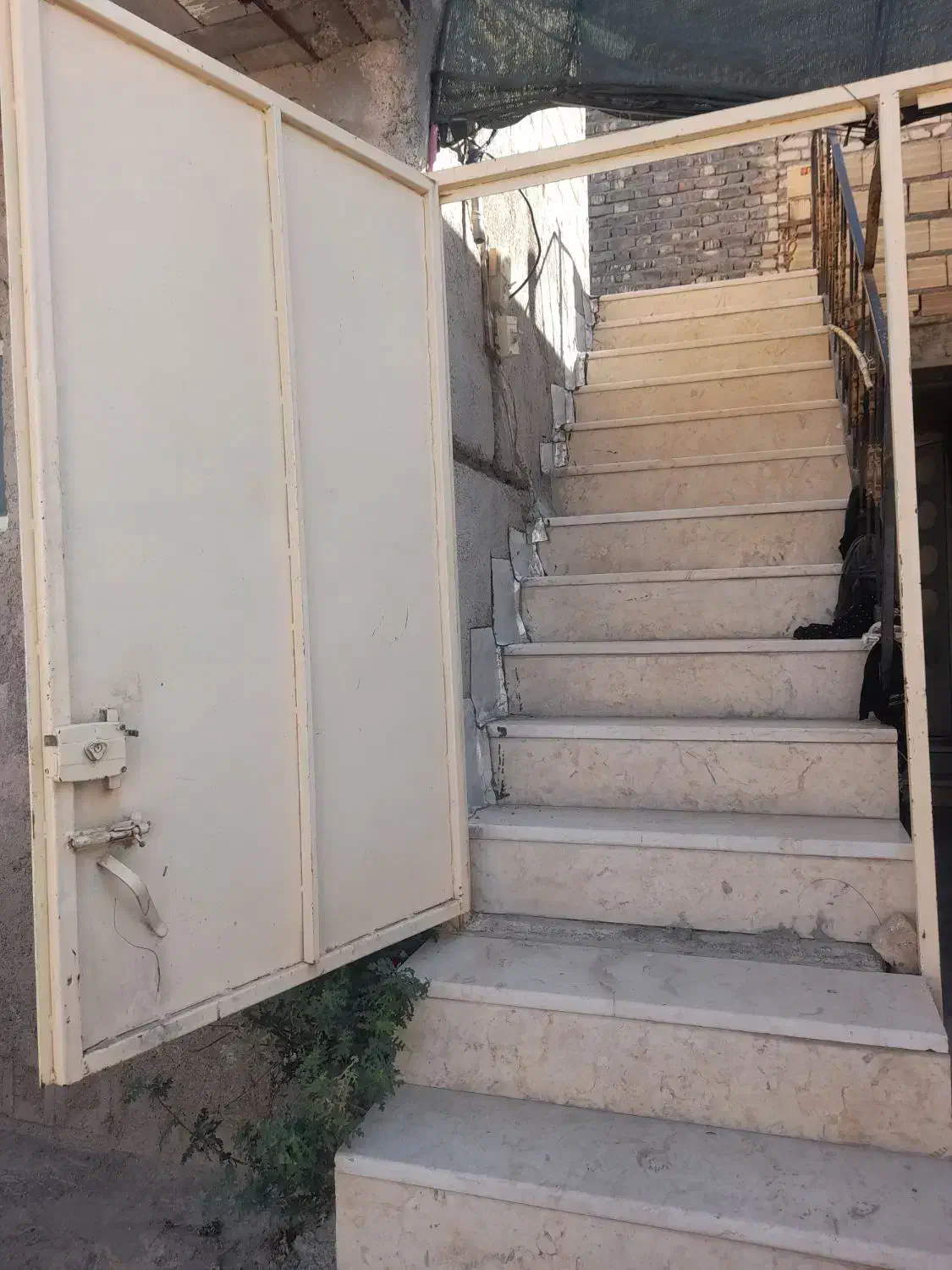 دارای گاز آب برق  مخصوصا خانواده ودانشجویان دانشگا|اجارهٔ خانه و ویلا|فسا, |دیوار