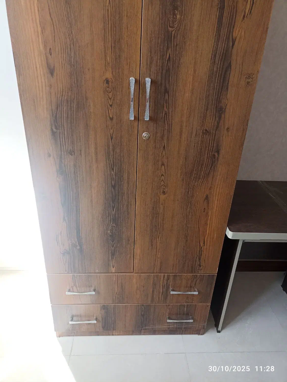 کمد ام داف|جاکفشی، کمد، دراور|شهرکرد, |دیوار