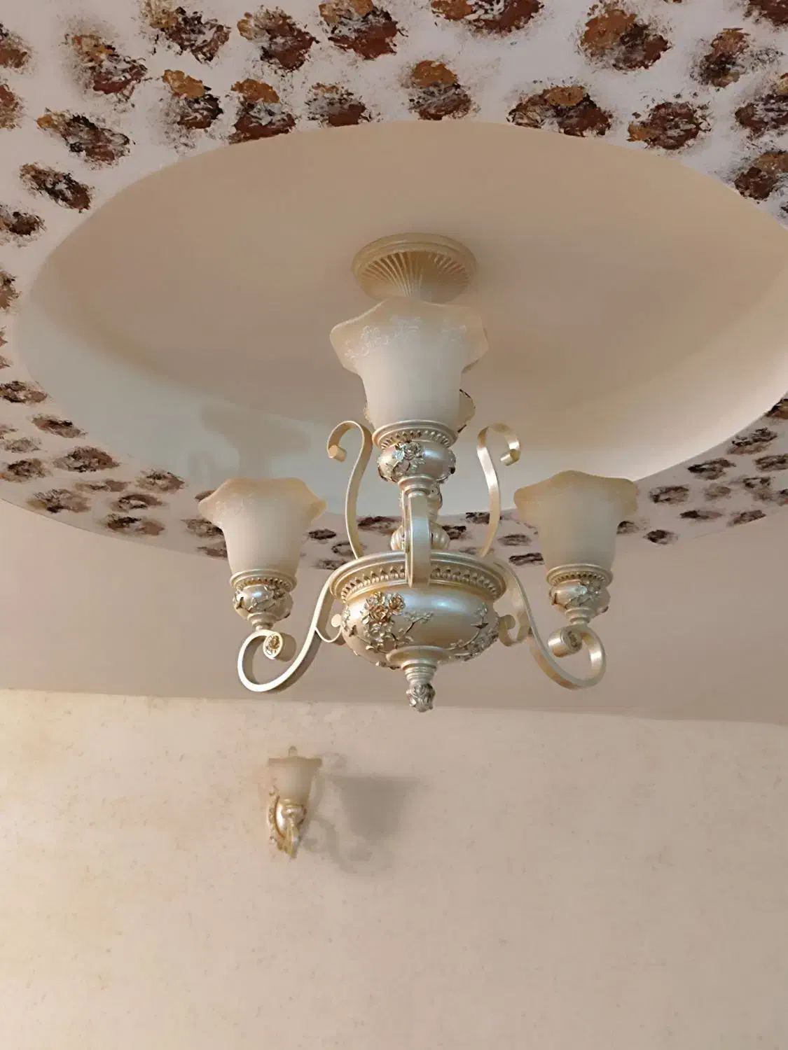 لوستر نو با دو دیدار کوب بدنه چدنی شیک و با اصالت|لوستر و چراغ آویز|رشت, شهرک قدس|دیوار