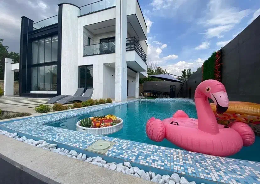 ویلا استخر دار سرپوشیده و روباز|اجارهٔ کوتاه‌مدت ویلا و باغ|تهران, شمشیری|دیوار