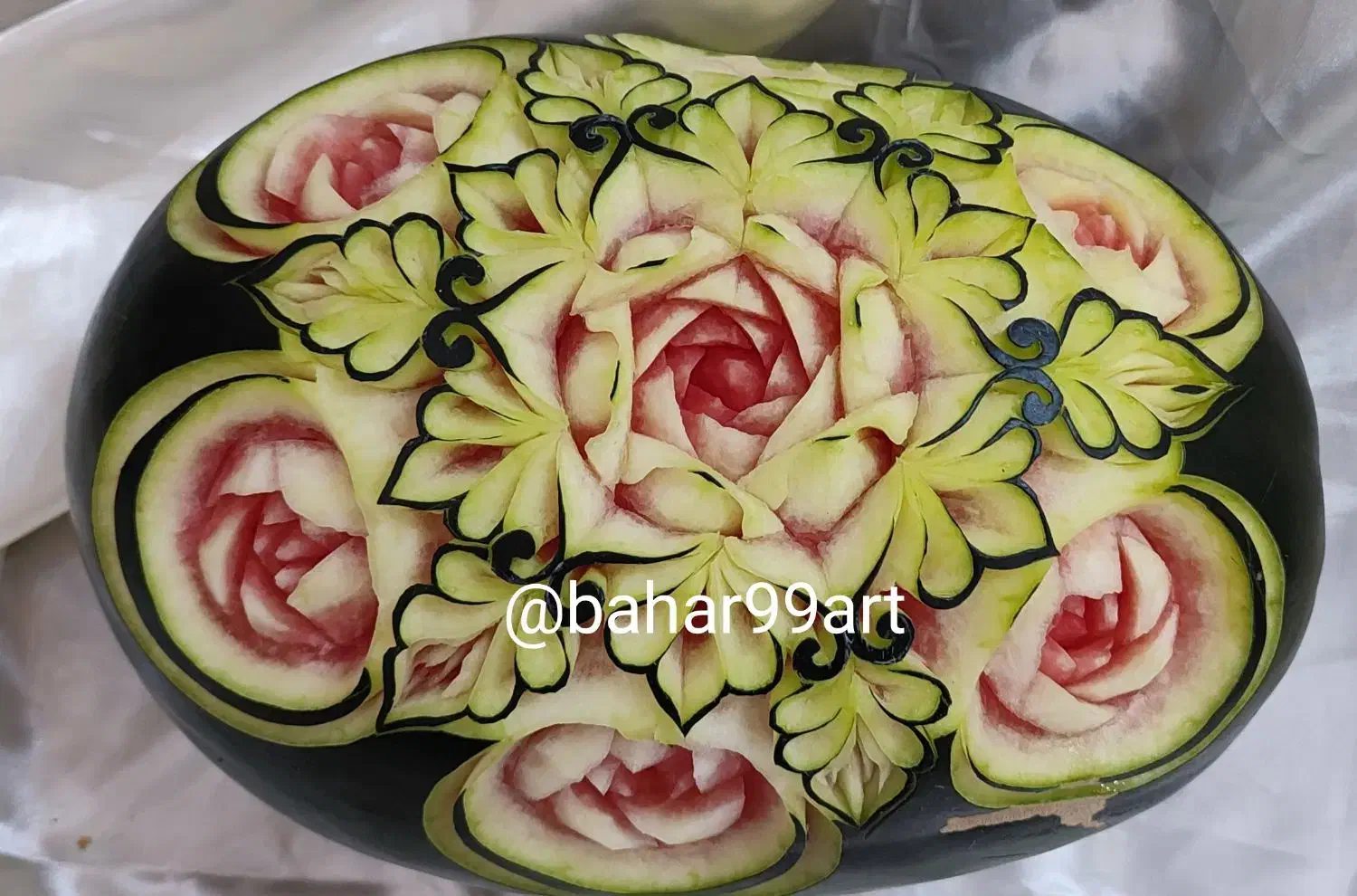 حکاکی هندوانه و کدو یلدا|خدمات پذیرایی، مراسم|نیشابور, میدون بار|دیوار