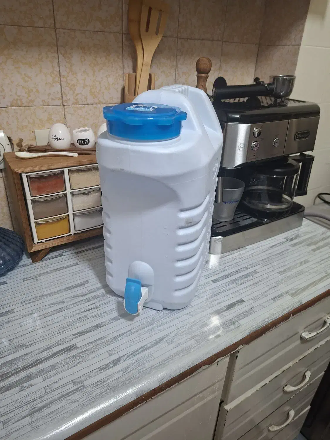 کلمن آب کاملا نو|آبسردکن و تصفیه آب|شیراز, زند|دیوار