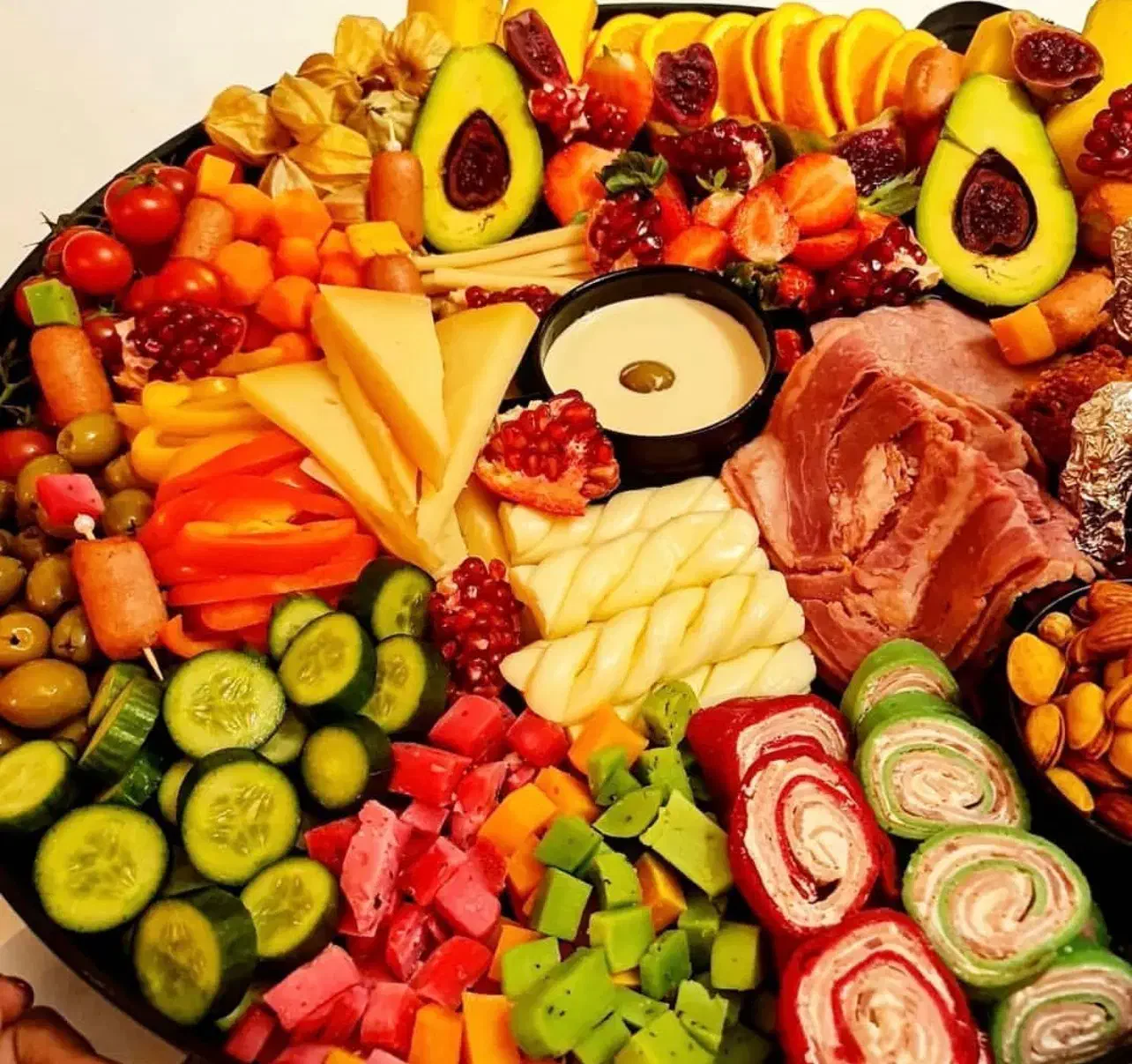 فینگر فود و سینی های مزه با تنوع زیاد|خدمات پذیرایی، مراسم|کیش, |دیوار