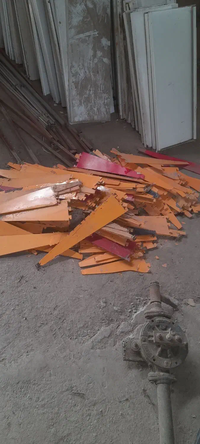 تعدادی قفسه|کتابخانه، شلف، قفسه‌های دیواری|مشهد, شهید معقول|دیوار