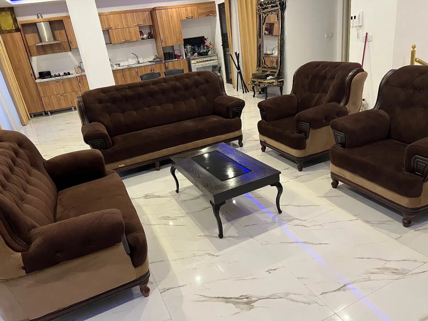 ست مبل هفت نفره|مبلمان خانگی و میز عسلی|نوشهر, |دیوار