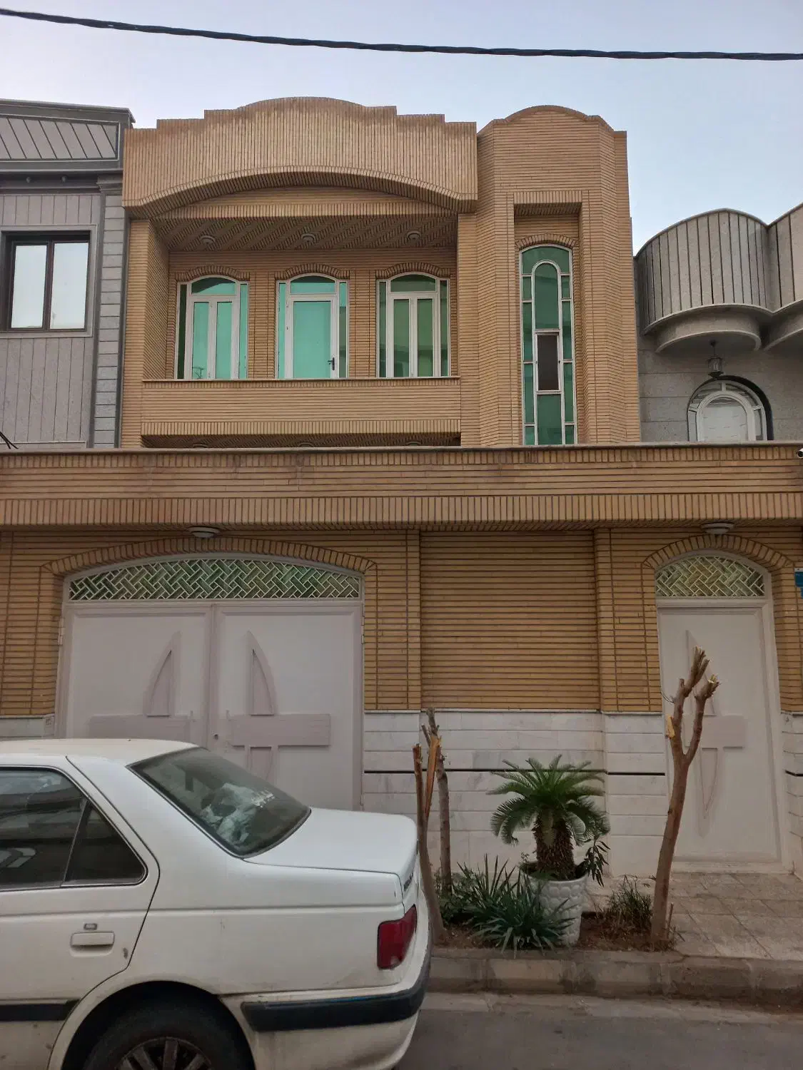 ۴۰۰ متر ویلایی در ۳ طبقه فول امکانات زیر قیمت|فروش خانه و ویلا|قم, هنرستان|دیوار