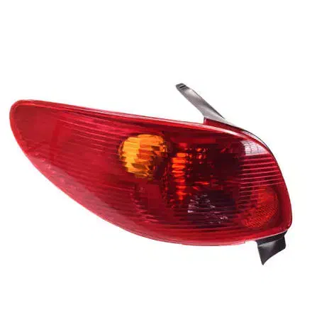 چراغ عقب ۲۰۶|قطعات یدکی و لوازم جانبی|ملایر, |دیوار