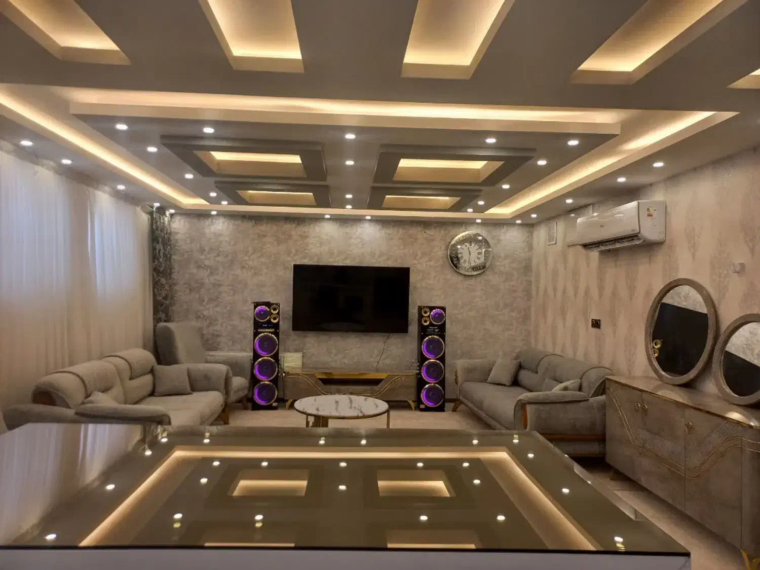 منزل شیک ودربست بدون پله درمرکزشهرباپکیج وشوفاژ|اجارهٔ کوتاه‌مدت آپارتمان و سوئیت|کاشان, لتحر|دیوار