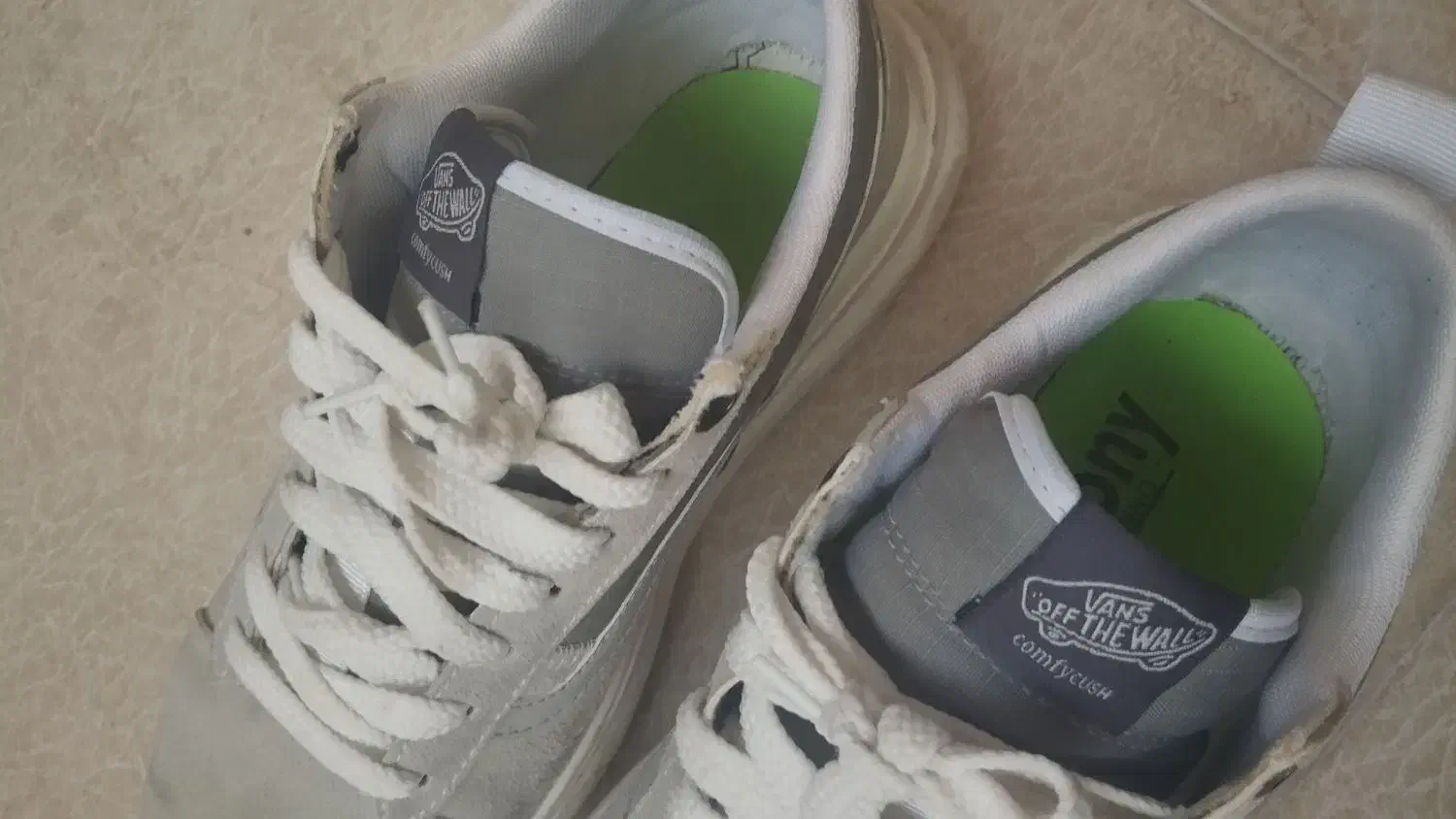 یه جفت کتونی شماره 43|کیف، کفش، کمربند|خرمآباد, |دیوار