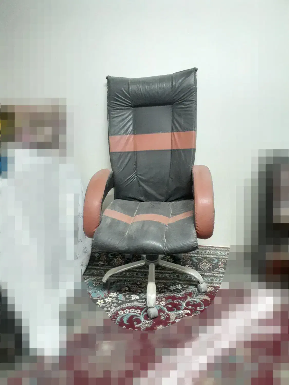 صندلی چرخشی|صندلی و نیمکت|فلاورجان, |دیوار