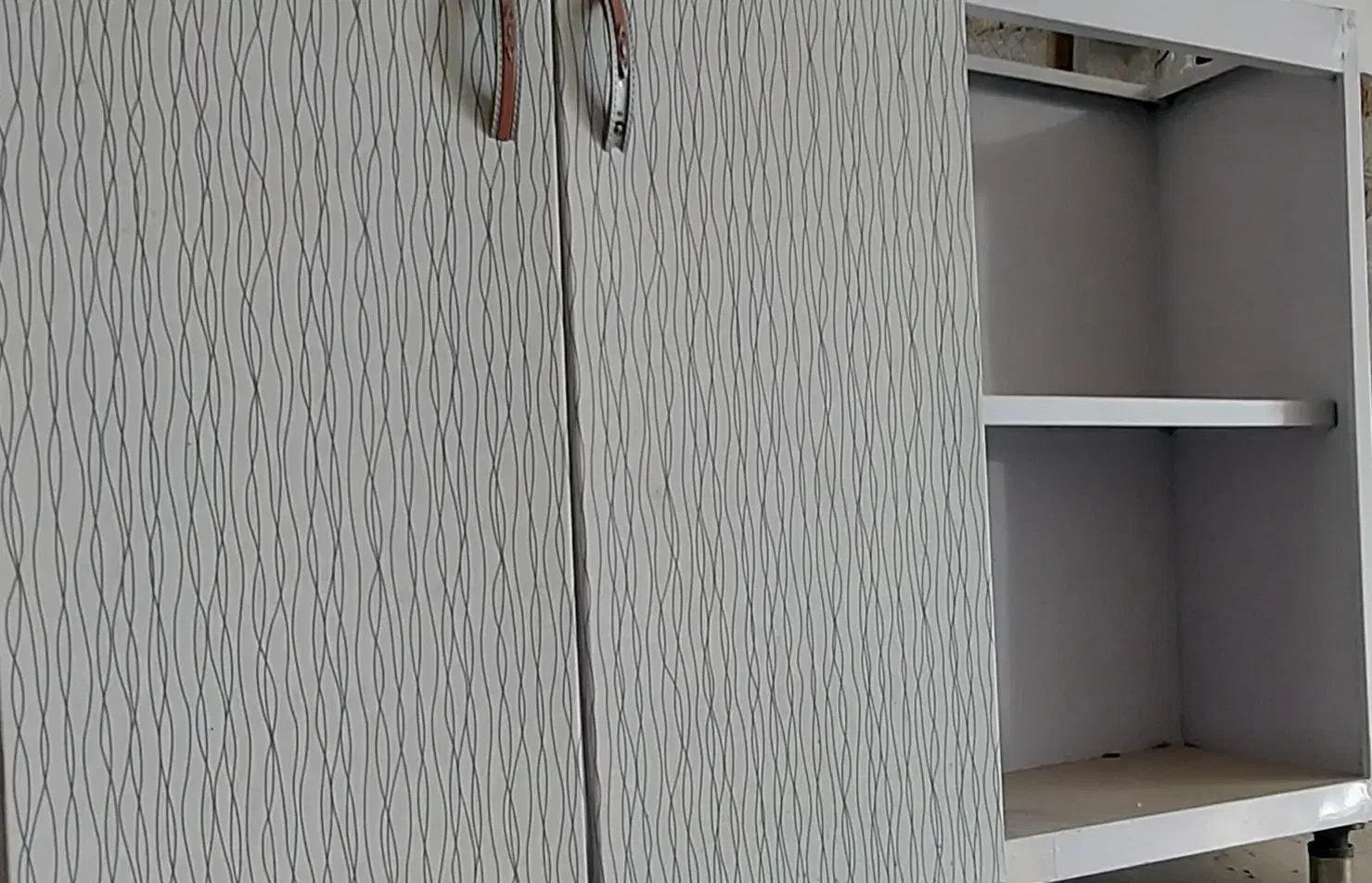 کابینت فلزی و شیشه ای دست دوم|حراج|بروجن, |دیوار