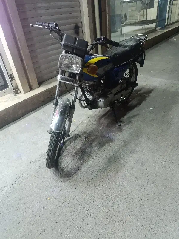 هندا ۱۲۵ پلاک قدیم|موتورسیکلت|ملارد, |دیوار