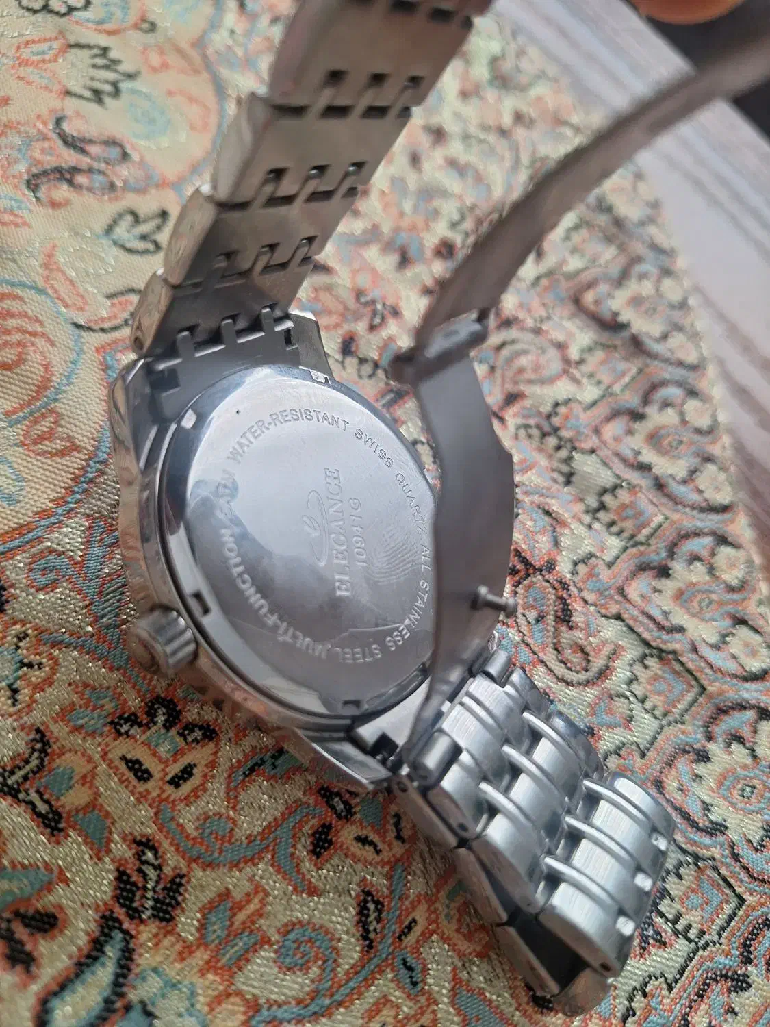 ساعت الگانس|ساعت|پردیس, فاز ۵|دیوار