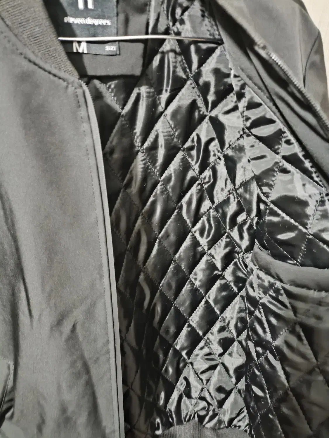 کاپشن کمری|لباس|بیجار, |دیوار