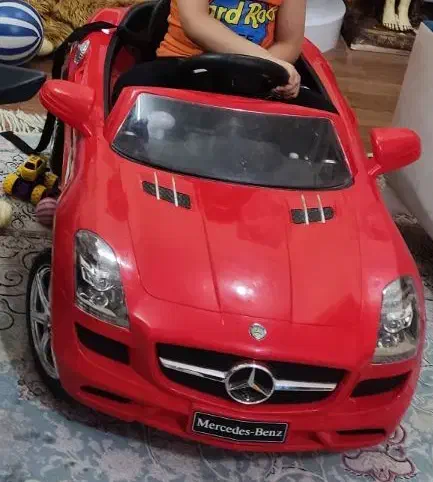 ماشین شارژی نو نو فقط داخل خونه بوده|اسباببازی بچه|بوشهر, |دیوار