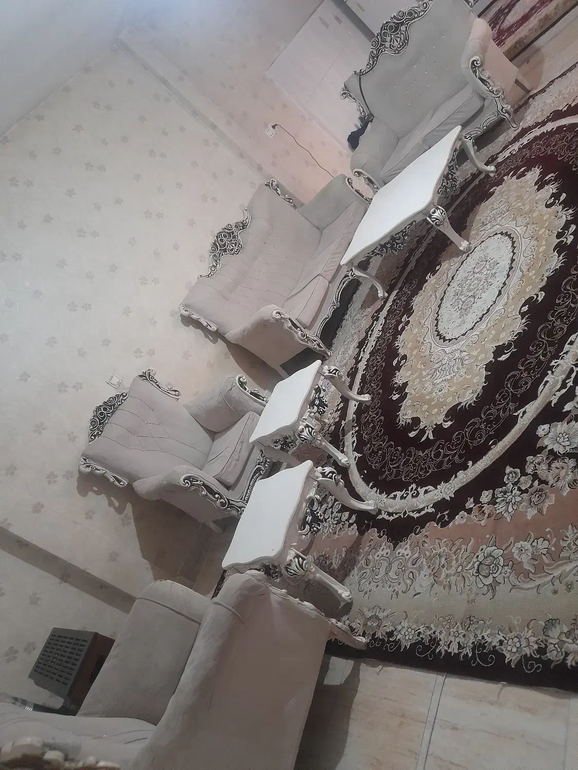 یک تخته فرش ۱۲ متری و یک تخته ۹ متری|فرش|قدس, شهرقدس|دیوار