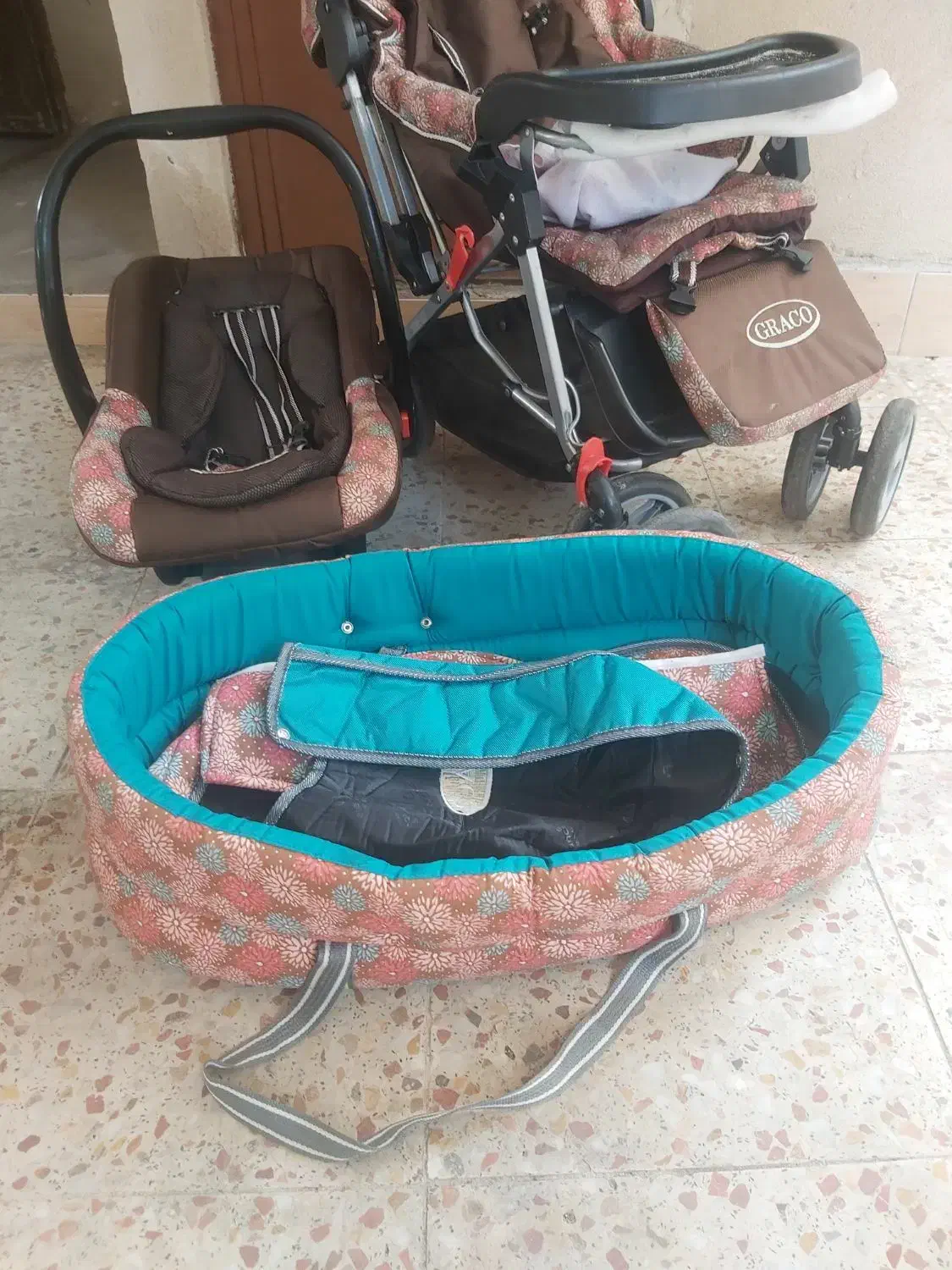 کالسکه، کریر، ساک حمل نوزاد|کالسکه و لوازم جانبی|رشت, امین الضرب|دیوار