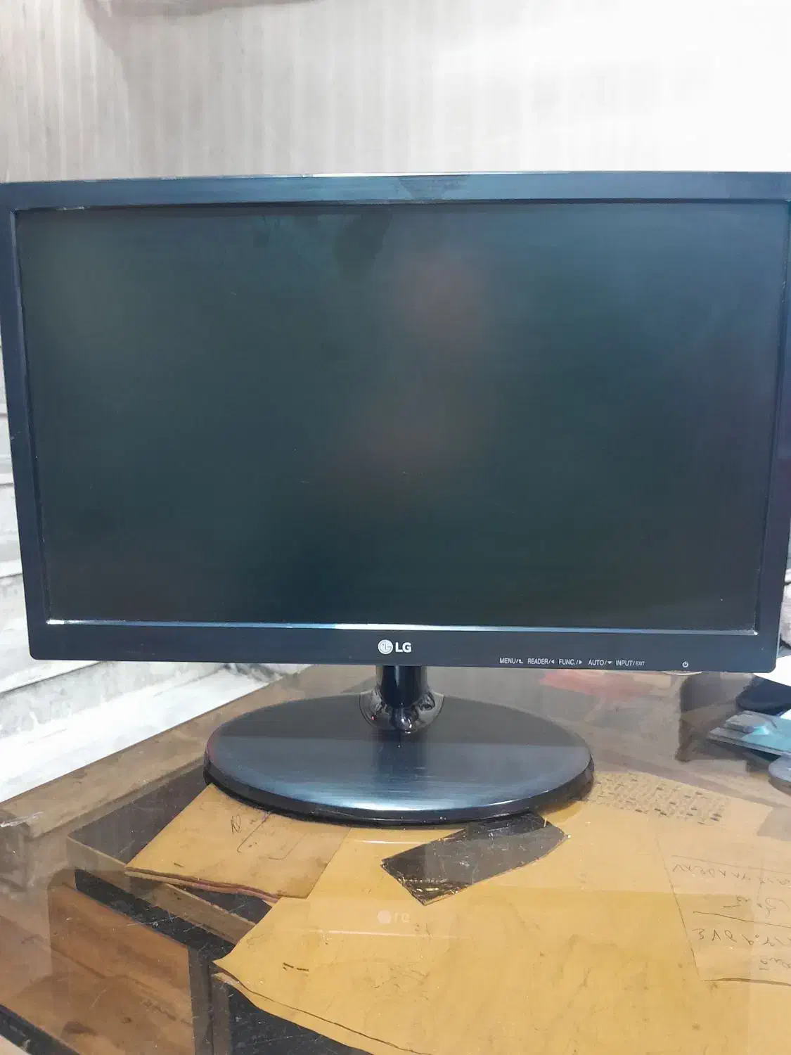 مانیتور ال جی ۱۹ اینچ|قطعات و لوازم جانبی رایانه|ورامین, ورامین|دیوار
