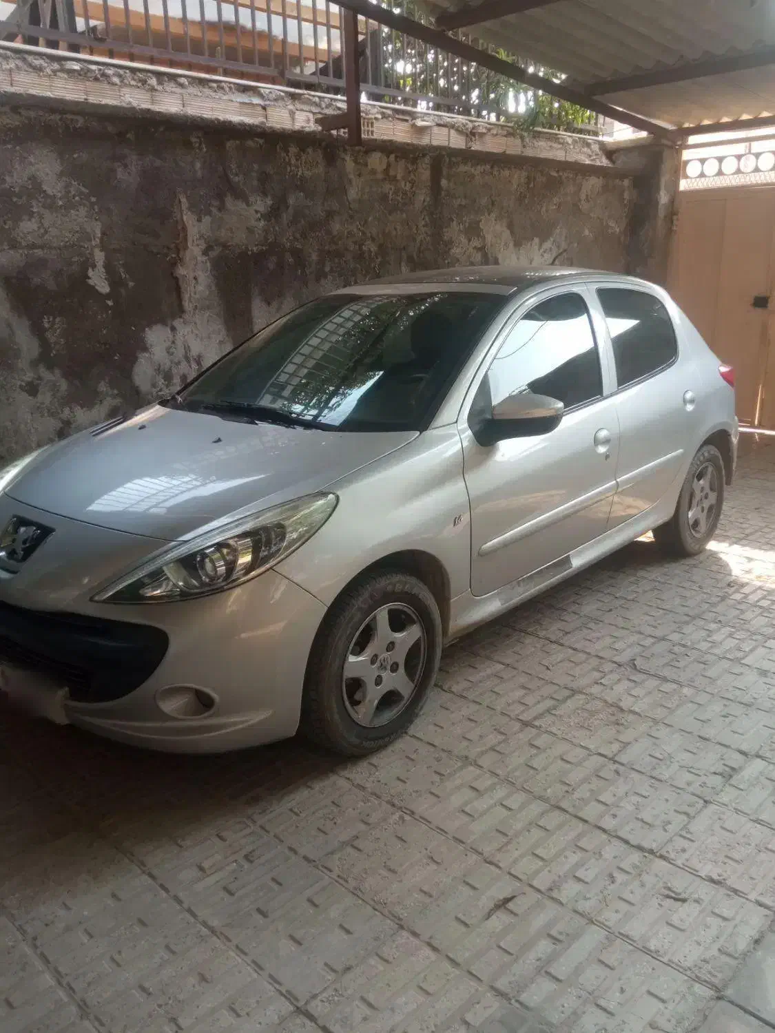 207پانوراما1401دنده ای|خودرو سواری و وانت|بندرعباس, |دیوار