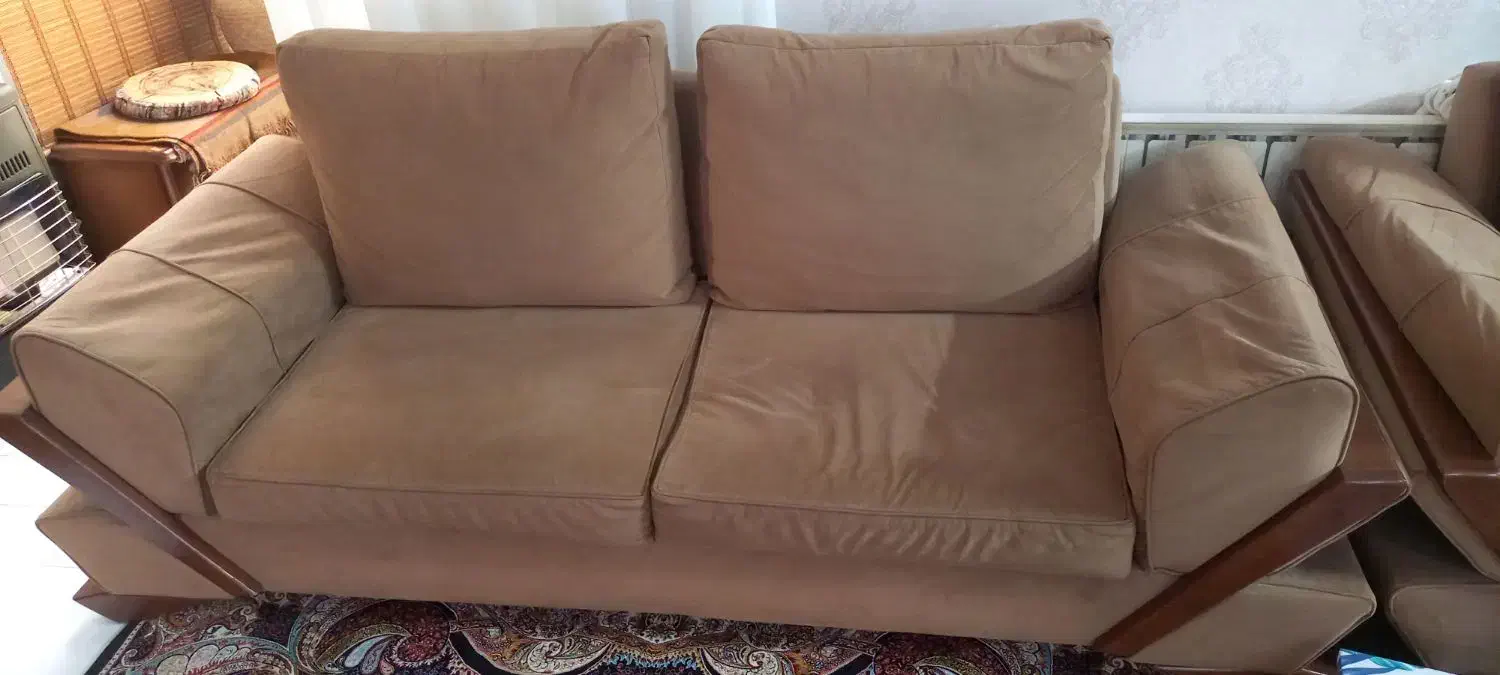 مبل راحتی|مبلمان خانگی و میز عسلی|اندیشه, اندیشه فاز ۵|دیوار