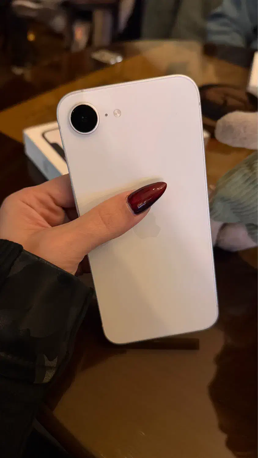 آیفون ۱۶e نو نو|موبایل|تهران, فدک|دیوار