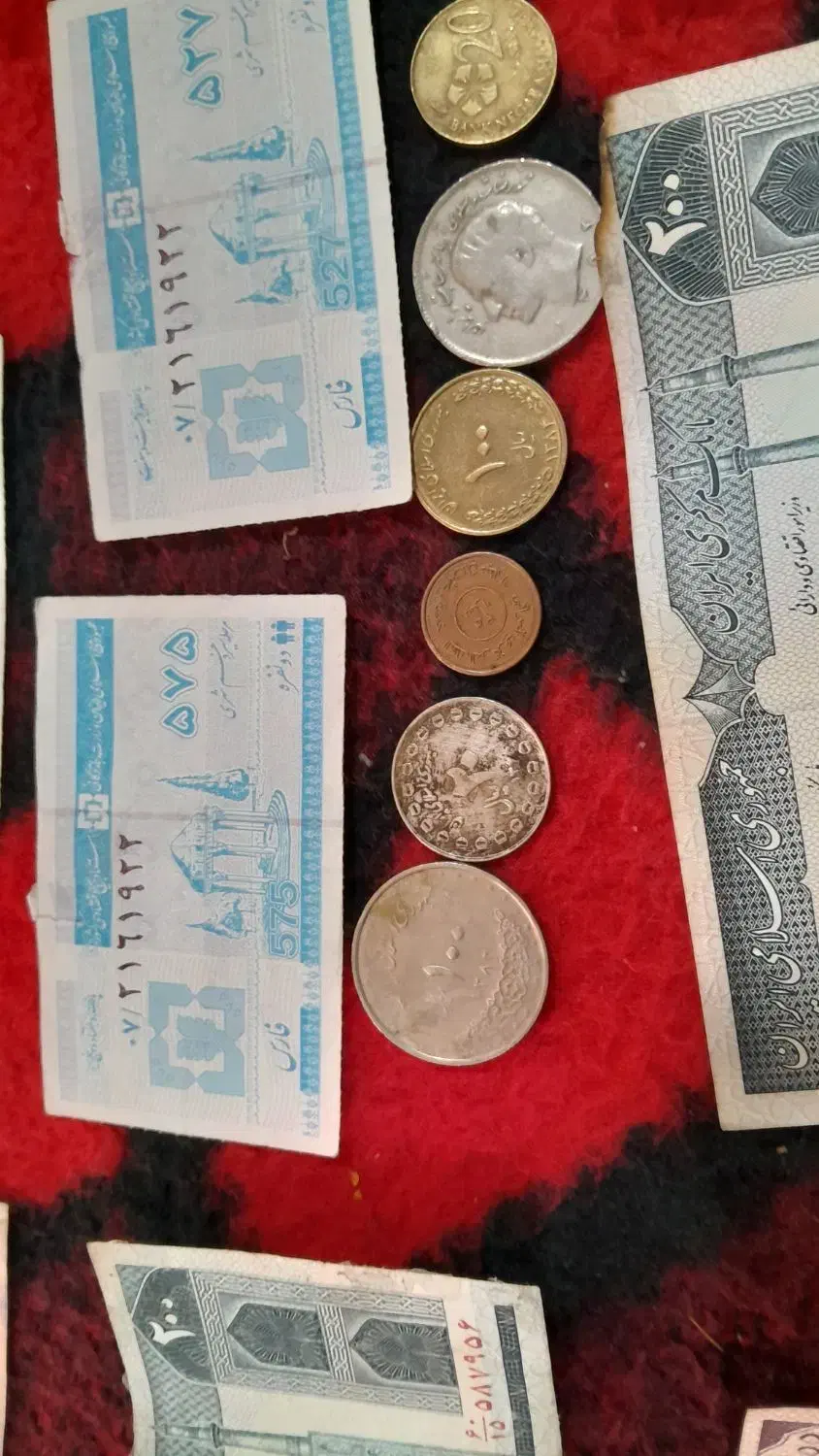 این پول و سکه قدیمی|کلکسیون سکه، تمبر، اسکناس|شیراز, کوشک میدان|دیوار