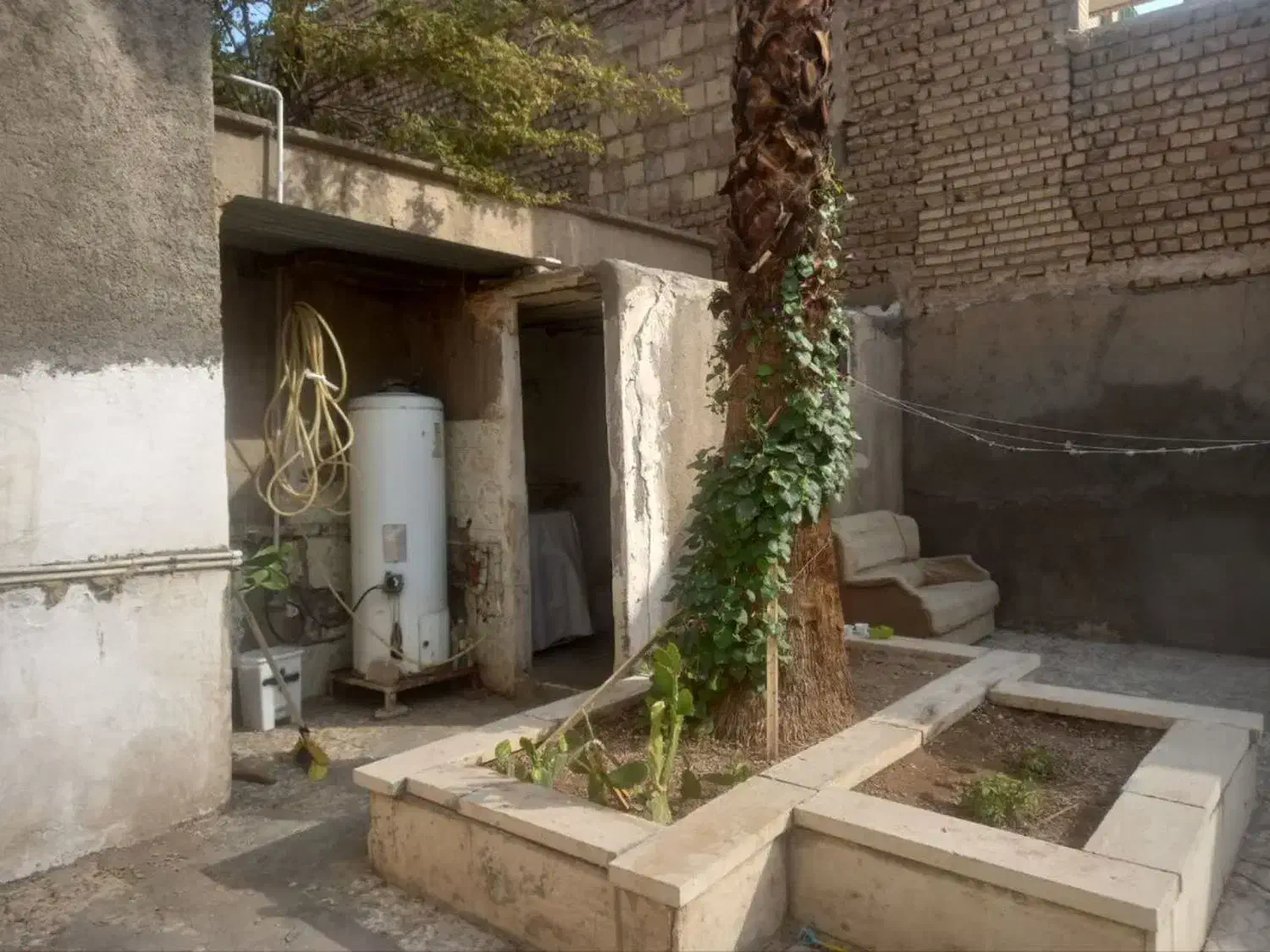 فروش منزل نزدیک حرم|فروش خانه و ویلا|قم, زنبیل آباد|دیوار