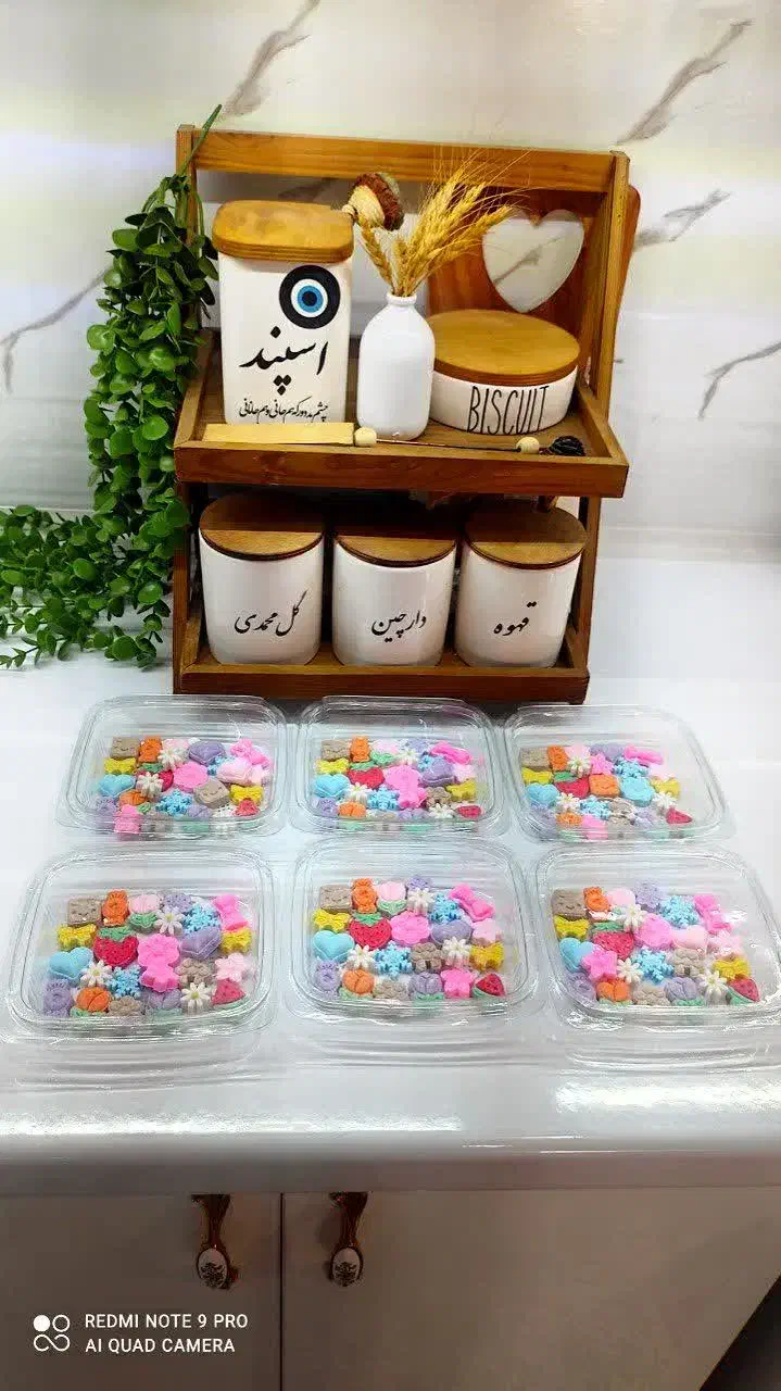 نبات و قند|خوردنی و آشامیدنی|قم, شهر قائم|دیوار