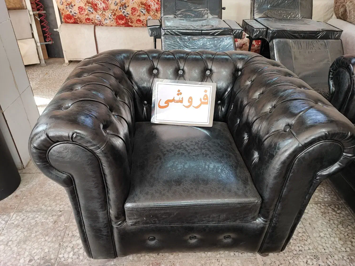 مبل در حد نو|مبلمان خانگی و میز عسلی|شاهین‌شهر, سعدی جنوبی|دیوار