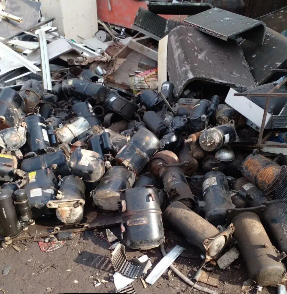 فروش و خریدضایعات به صورت کلی و جزئی سیار درب منزل|عمده‌فروشی|بندرعباس, |دیوار