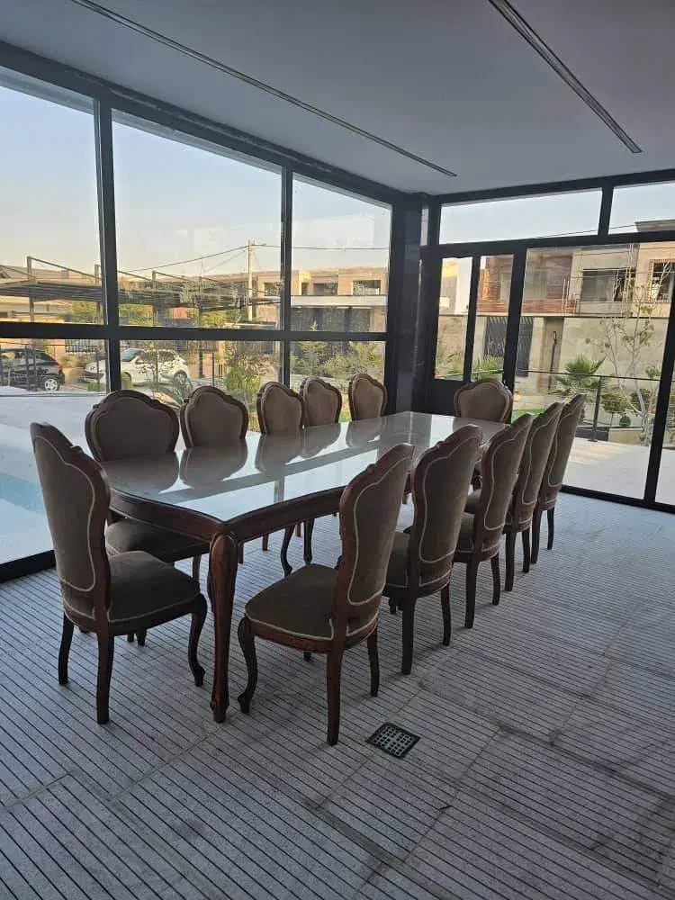 میز غذاخوری و ویترین|میز و صندلی غذاخوری|رباطکریم, پرندک|دیوار